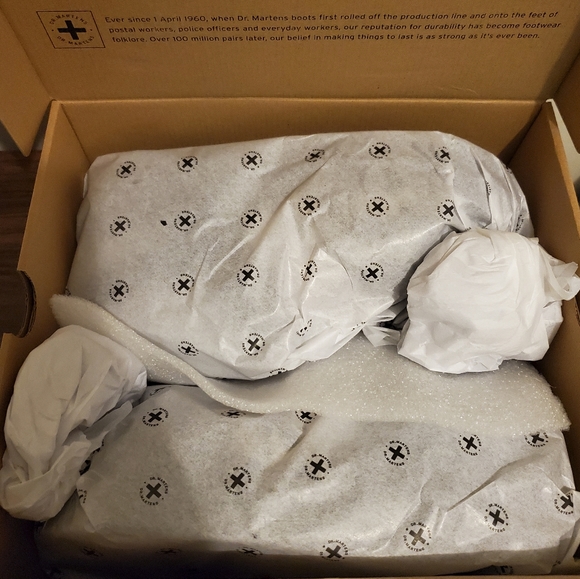 Dr.Martens Voss II Fluffy Leopard print Sandals - Picture 3 of 6